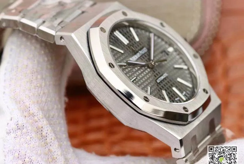 Audemars Piguet Royal Oak 15400ST.OO.1220ST.04 JF Factory 1:1 Best Edition Replica Watch Swiss ETA3120